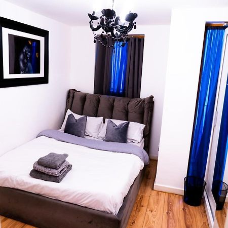 Апартаменты 1 Bed - Sleeps 2 - 7 Min Walk To Hackney Station Лондон Экстерьер фото